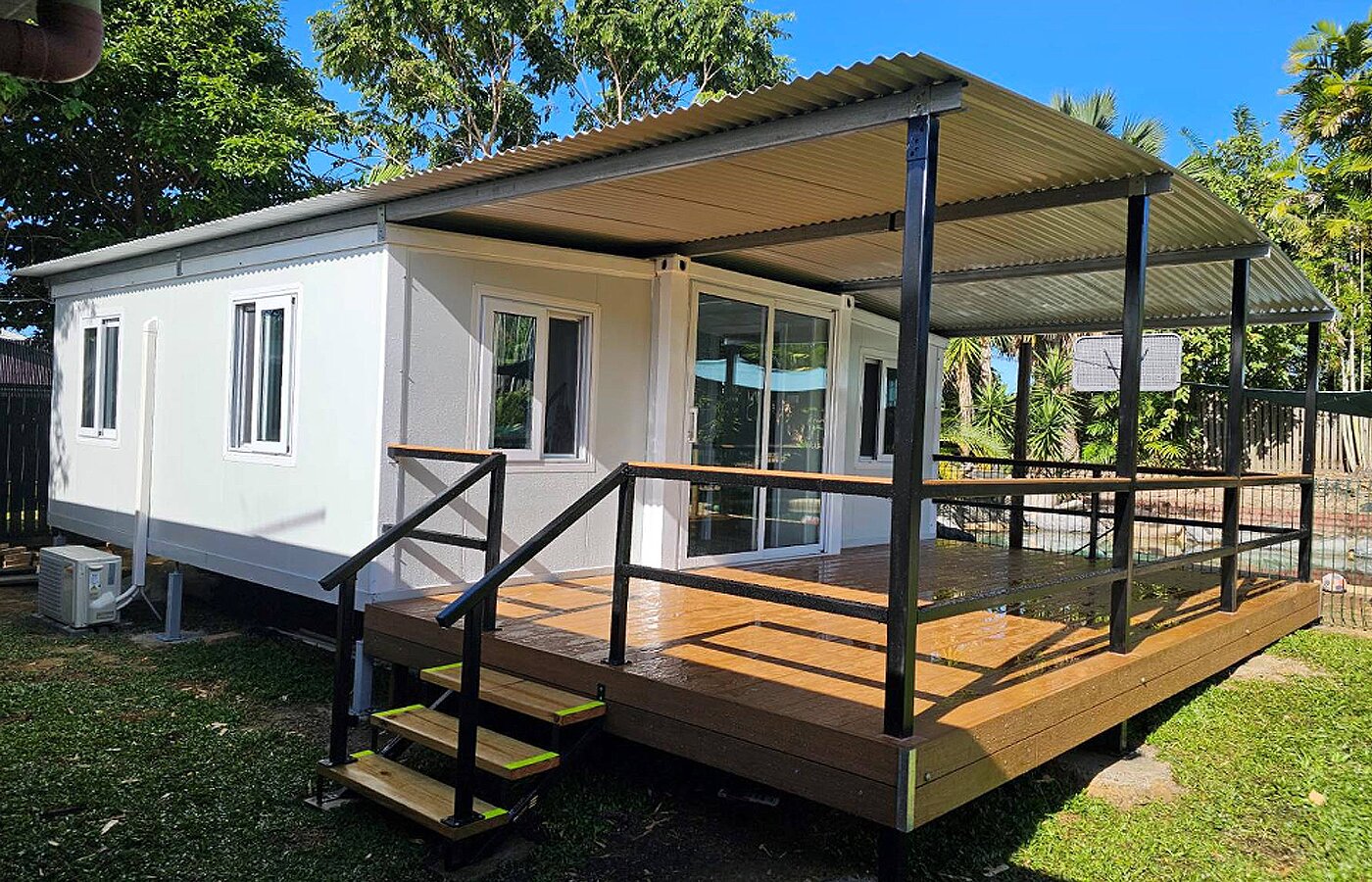 바닥에서 천장까지 이어지는 창문이 있는 20피트 현대식 확장형 컨테이너 맞춤형 매장 바닥에서 천장까지 이어지는 창문이 있는 20피트 현대식 확장형 컨테이너 맞춤형 매장